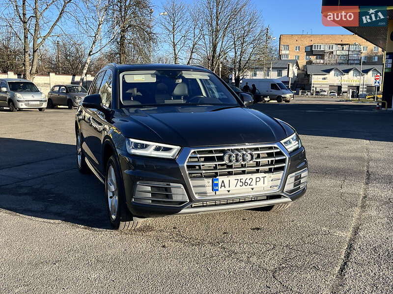 Внедорожник / Кроссовер Audi Q5 2017 в Василькове