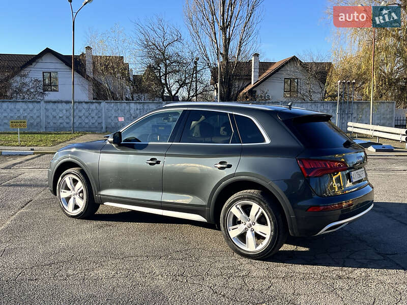Внедорожник / Кроссовер Audi Q5 2017 в Василькове