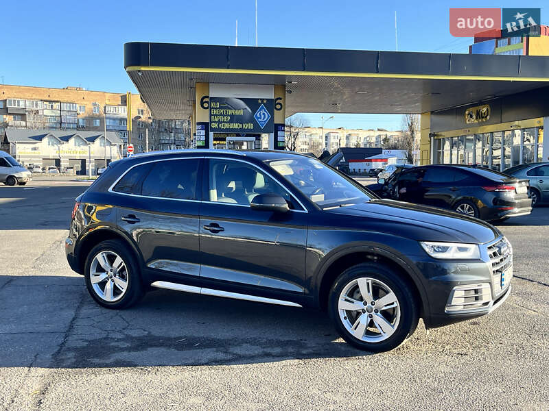Внедорожник / Кроссовер Audi Q5 2017 в Василькове