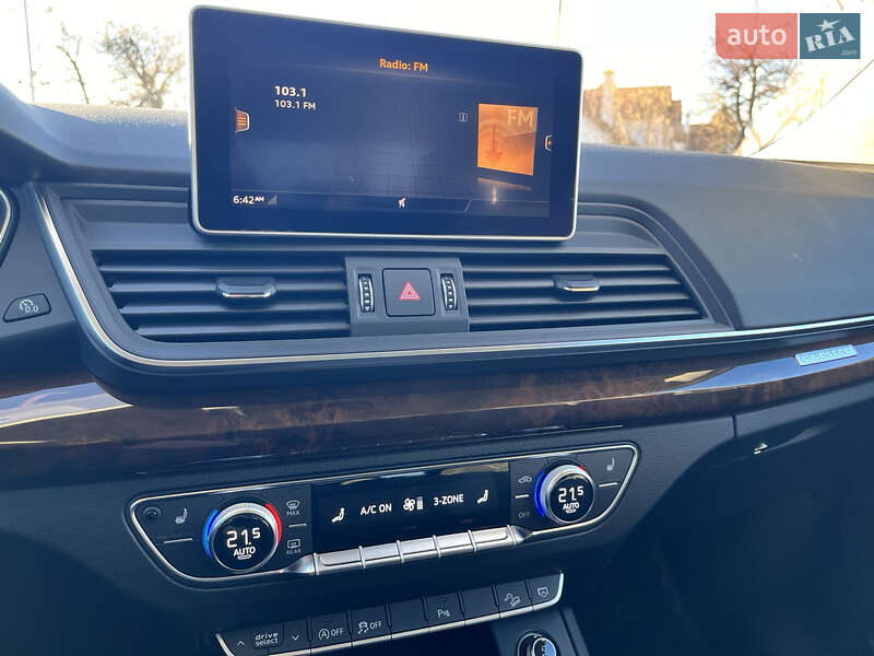 Внедорожник / Кроссовер Audi Q5 2017 в Василькове