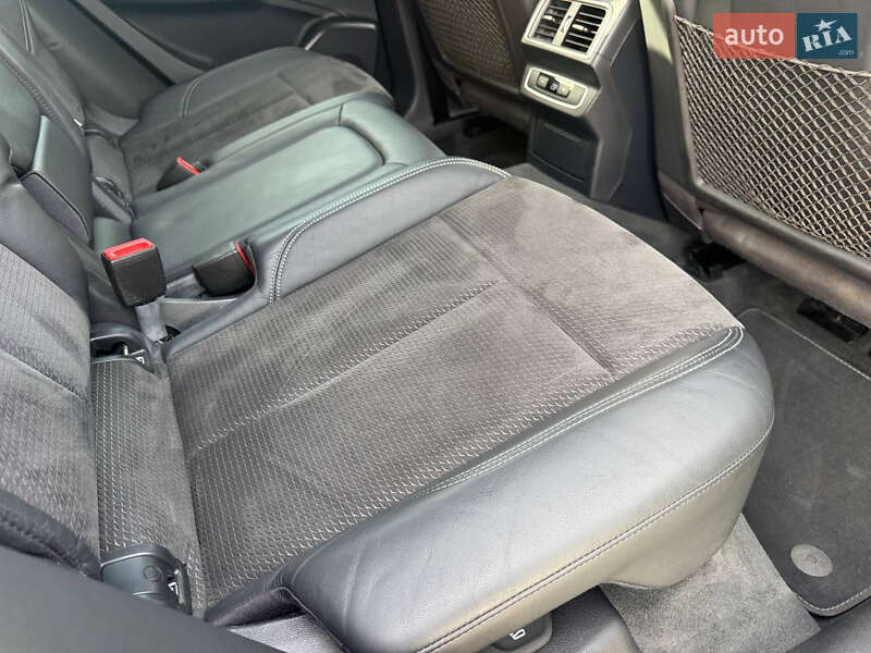 Внедорожник / Кроссовер Audi Q5 2016 в Стрые