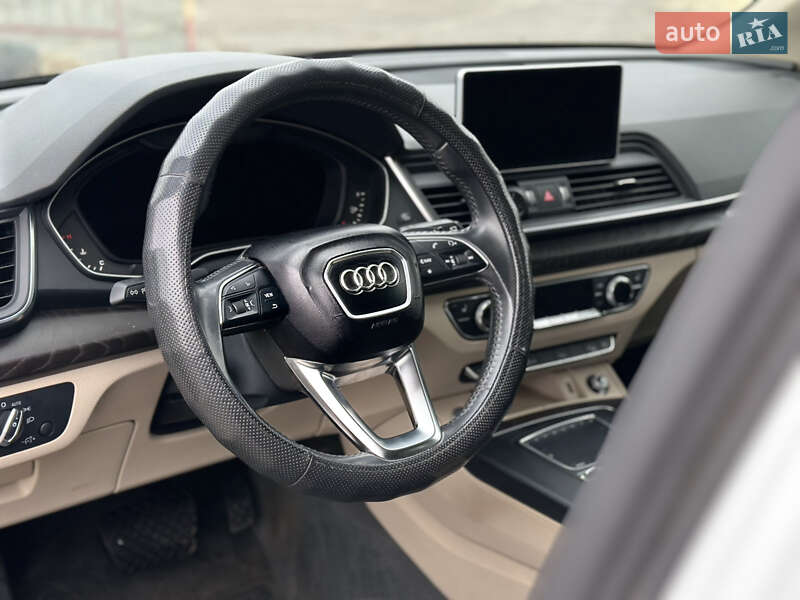 Внедорожник / Кроссовер Audi Q5 2018 в Харькове