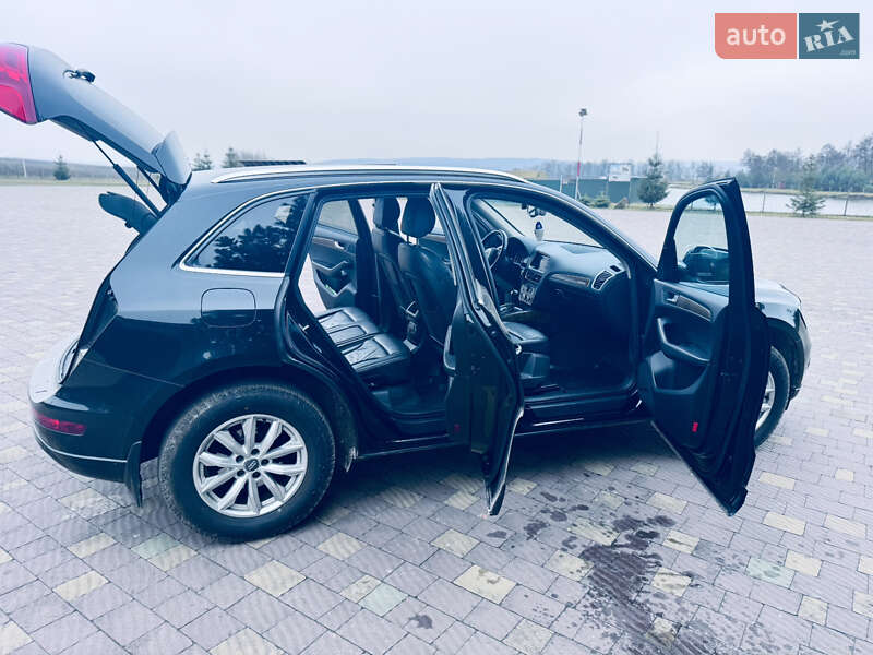 Внедорожник / Кроссовер Audi Q5 2010 в Львове