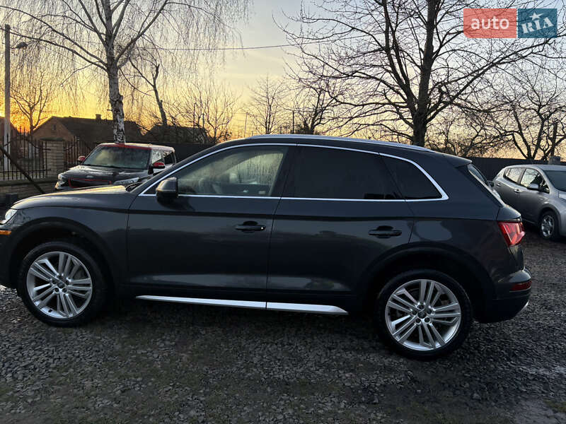 Внедорожник / Кроссовер Audi Q5 2018 в Луцке