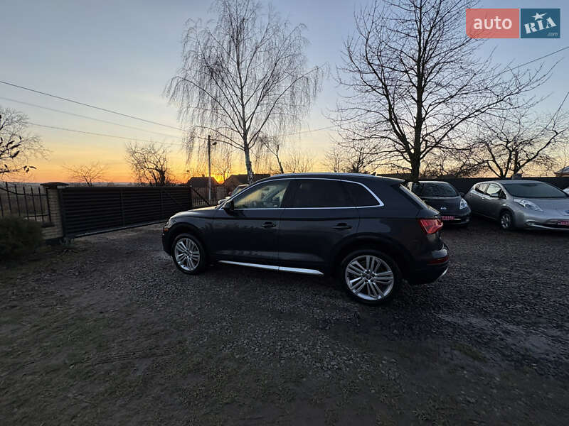 Внедорожник / Кроссовер Audi Q5 2018 в Луцке