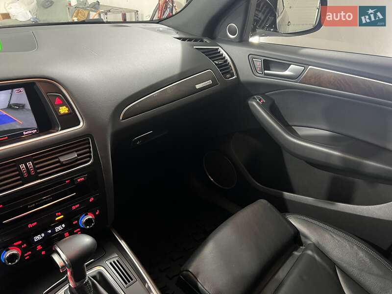 Внедорожник / Кроссовер Audi Q5 2016 в Виноградове