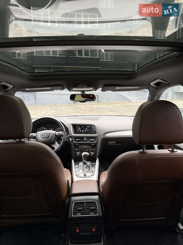 Внедорожник / Кроссовер Audi Q5 2015 в Ахтырке