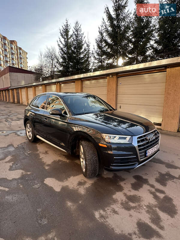 Внедорожник / Кроссовер Audi Q5 2017 в Тернополе