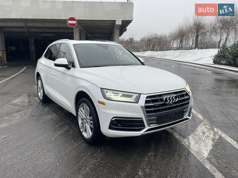 Внедорожник / Кроссовер Audi Q5 2018 в Киеве