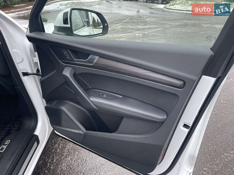 Внедорожник / Кроссовер Audi Q5 2018 в Киеве