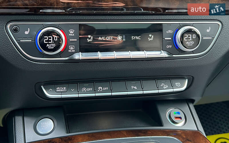 Внедорожник / Кроссовер Audi Q5 2017 в Львове