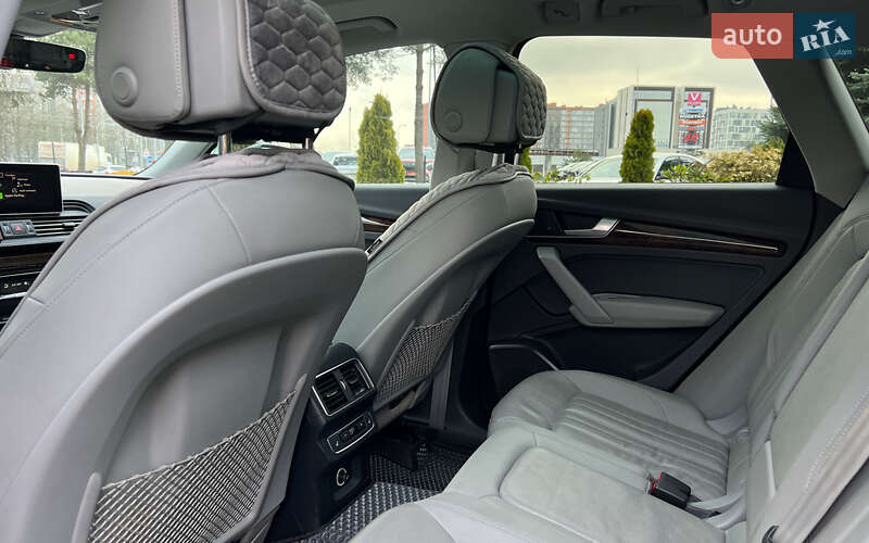 Внедорожник / Кроссовер Audi Q5 2017 в Львове