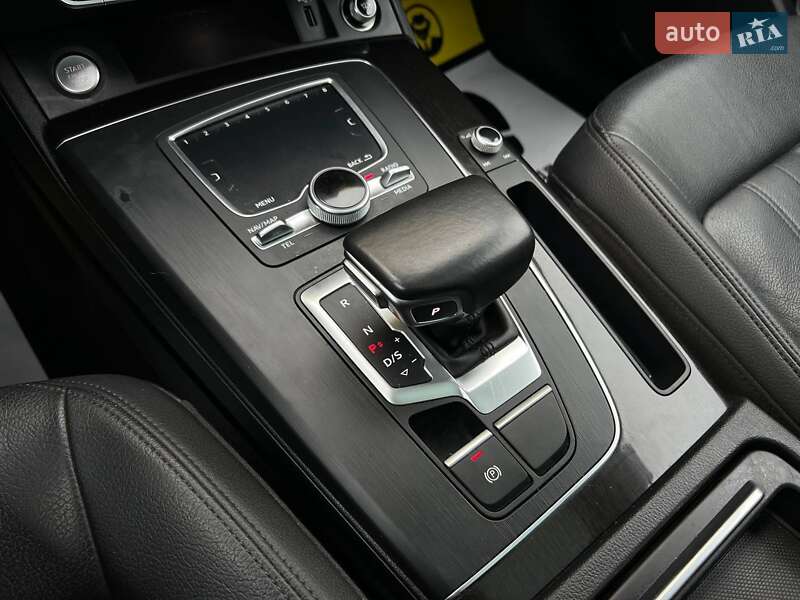 Внедорожник / Кроссовер Audi Q5 2018 в Ивано-Франковске