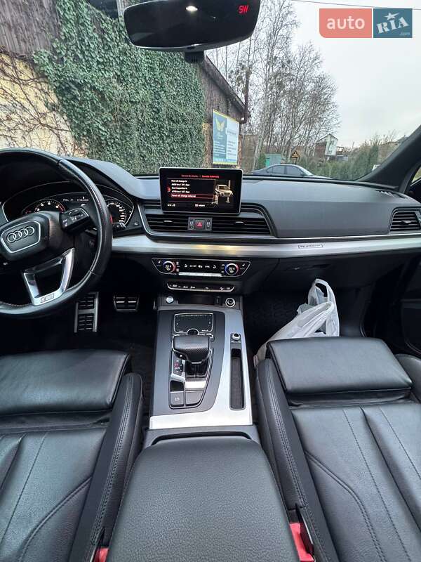 Внедорожник / Кроссовер Audi Q5 2017 в Киеве