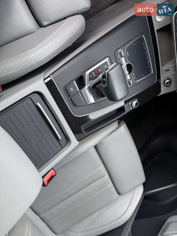 Позашляховик / Кросовер Audi Q5 2020 в Івано-Франківську фото 25 Позашляховик / Кросовер Audi Q5 2020 в Івано-Франківську