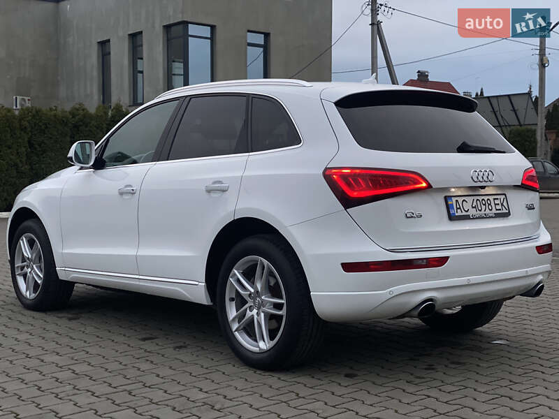 Внедорожник / Кроссовер Audi Q5 2016 в Луцке