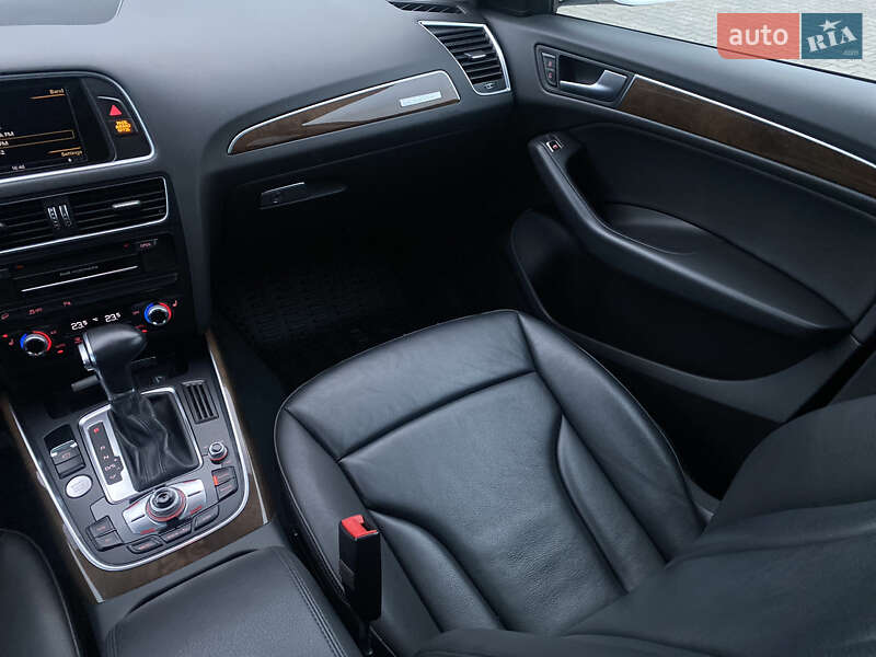 Внедорожник / Кроссовер Audi Q5 2016 в Луцке