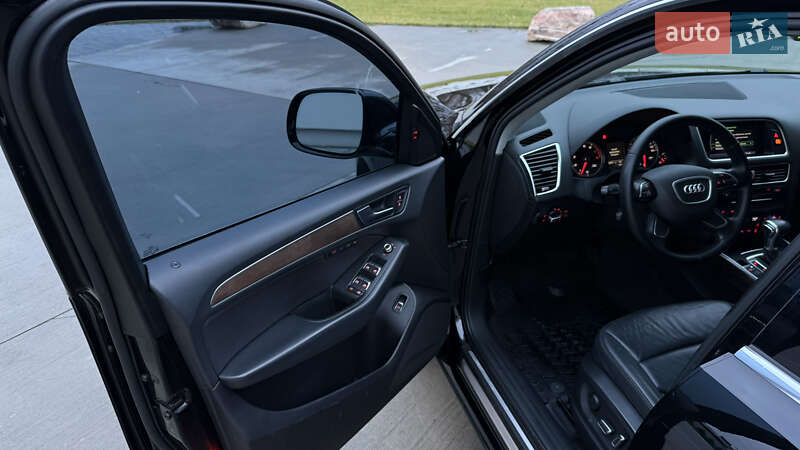 Внедорожник / Кроссовер Audi Q5 2015 в Луцке