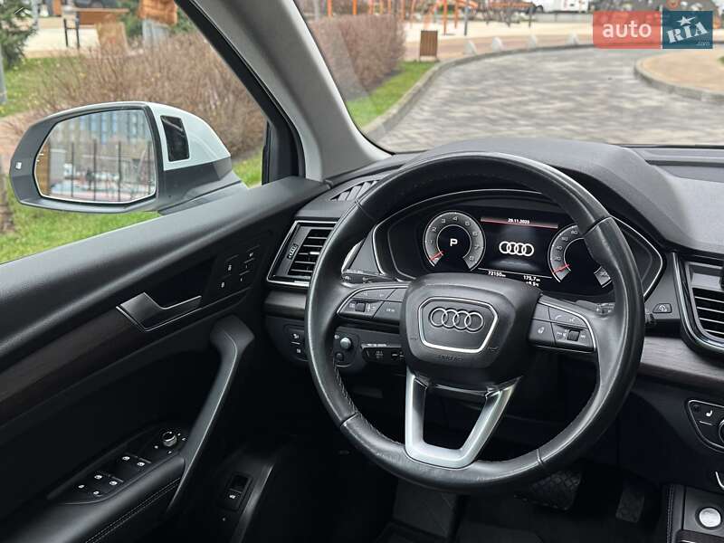 Внедорожник / Кроссовер Audi Q5 2022 в Киеве