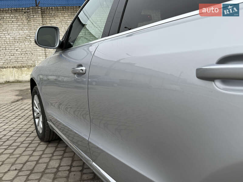 Внедорожник / Кроссовер Audi Q5 2015 в Ровно