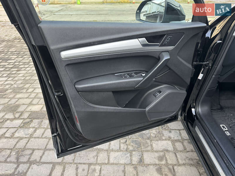 Внедорожник / Кроссовер Audi Q5 2017 в Ковеле фото 26 Внедорожник / Кроссовер Audi Q5 2017 в Ковеле