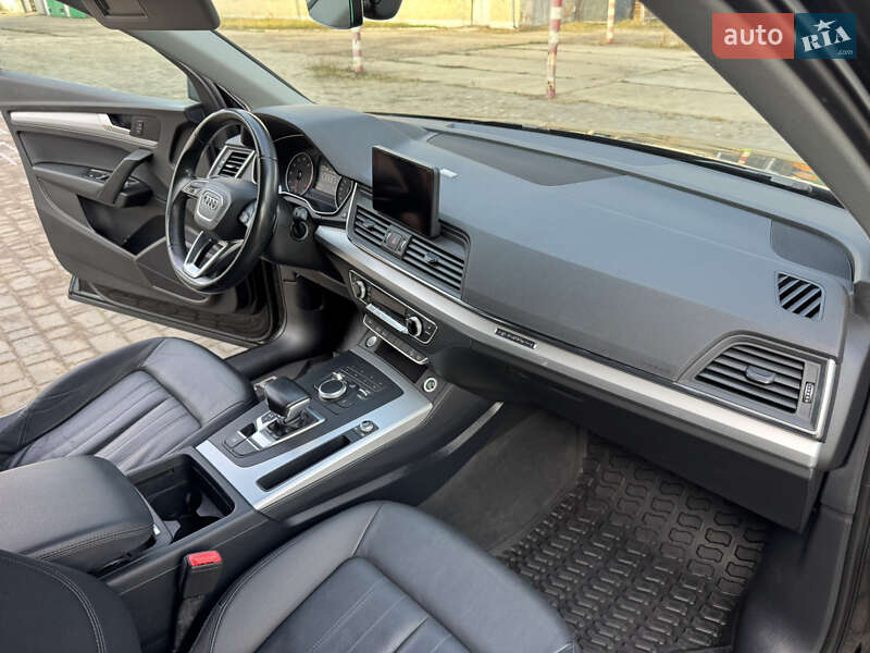 Внедорожник / Кроссовер Audi Q5 2017 в Ковеле фото 40 Внедорожник / Кроссовер Audi Q5 2017 в Ковеле