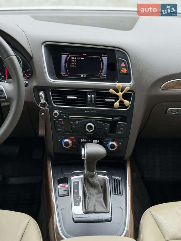 Внедорожник / Кроссовер Audi Q5 2015 в Киеве фото 39 Внедорожник / Кроссовер Audi Q5 2015 в Киеве