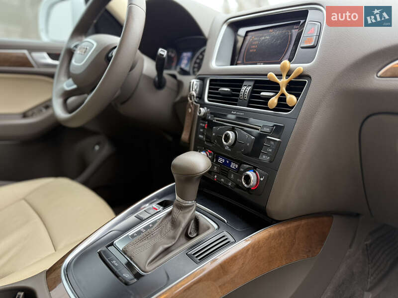 Внедорожник / Кроссовер Audi Q5 2015 в Киеве фото 42 Внедорожник / Кроссовер Audi Q5 2015 в Киеве