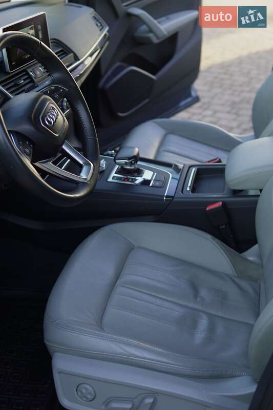 Внедорожник / Кроссовер Audi Q5 2018 в Ивано-Франковске