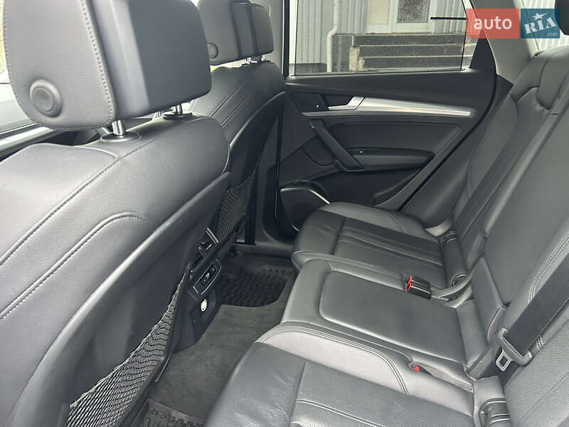 Внедорожник / Кроссовер Audi Q5 2018 в Сумах