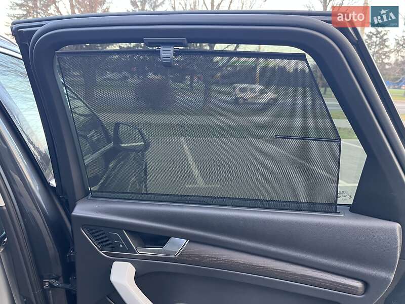 Внедорожник / Кроссовер Audi Q5 2017 в Луцке