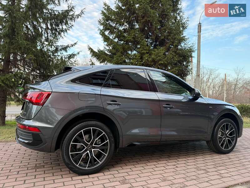Внедорожник / Кроссовер Audi Q5 2022 в Черкассах фото 39 Внедорожник / Кроссовер Audi Q5 2022 в Черкассах