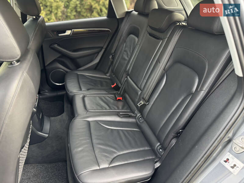 Внедорожник / Кроссовер Audi Q5 2014 в Ровно