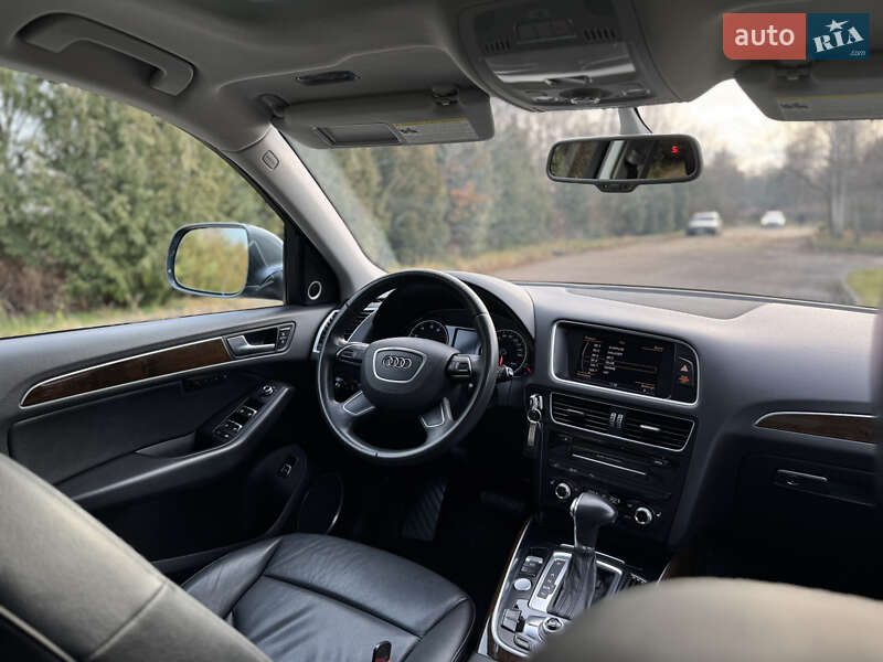 Внедорожник / Кроссовер Audi Q5 2014 в Ровно