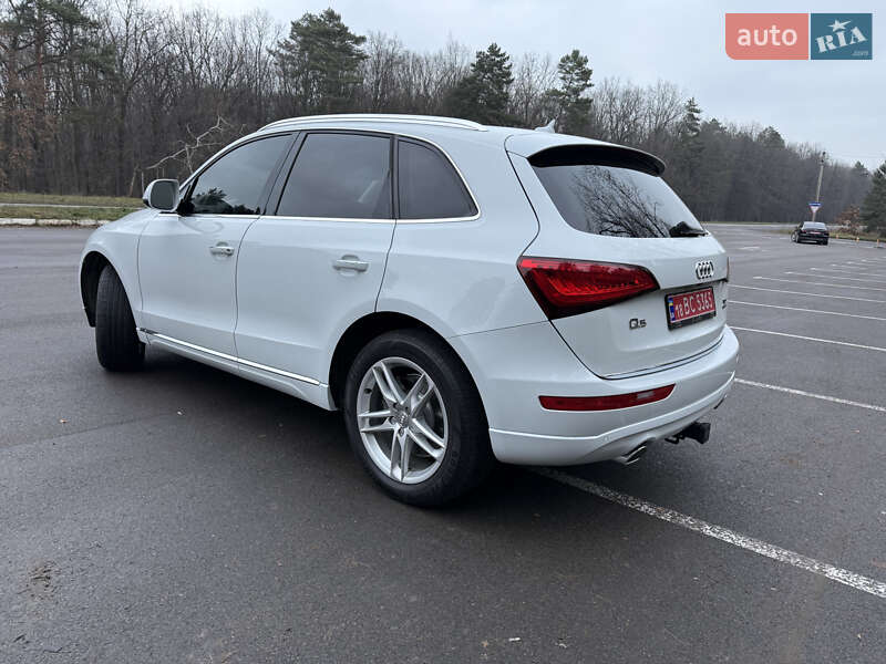 Внедорожник / Кроссовер Audi Q5 2015 в Киеве