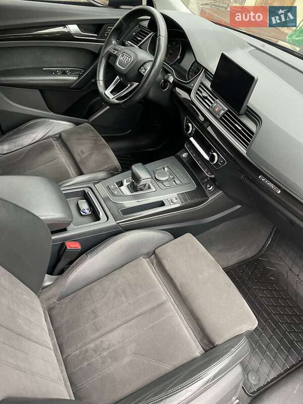 Внедорожник / Кроссовер Audi Q5 2018 в Харькове