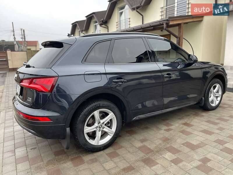 Внедорожник / Кроссовер Audi Q5 2018 в Харькове