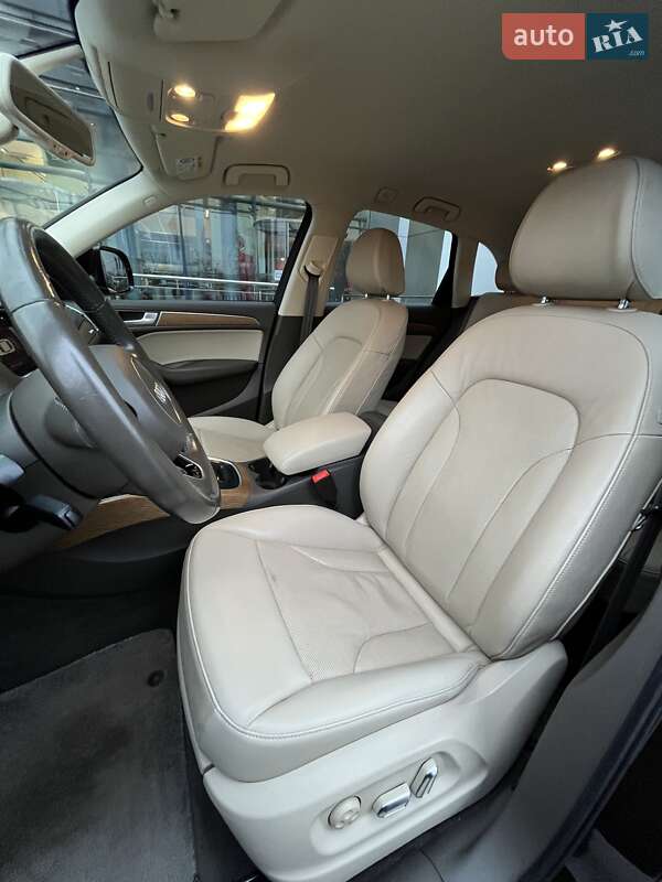 Внедорожник / Кроссовер Audi Q5 2014 в Киеве