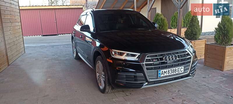 Внедорожник / Кроссовер Audi Q5 2018 в Житомире