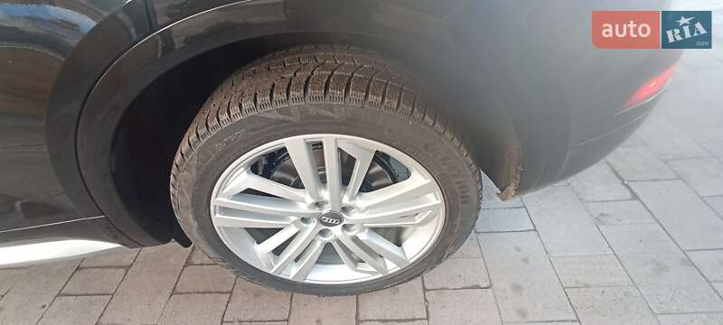 Внедорожник / Кроссовер Audi Q5 2018 в Житомире