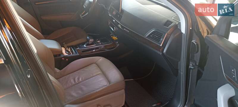 Внедорожник / Кроссовер Audi Q5 2018 в Житомире