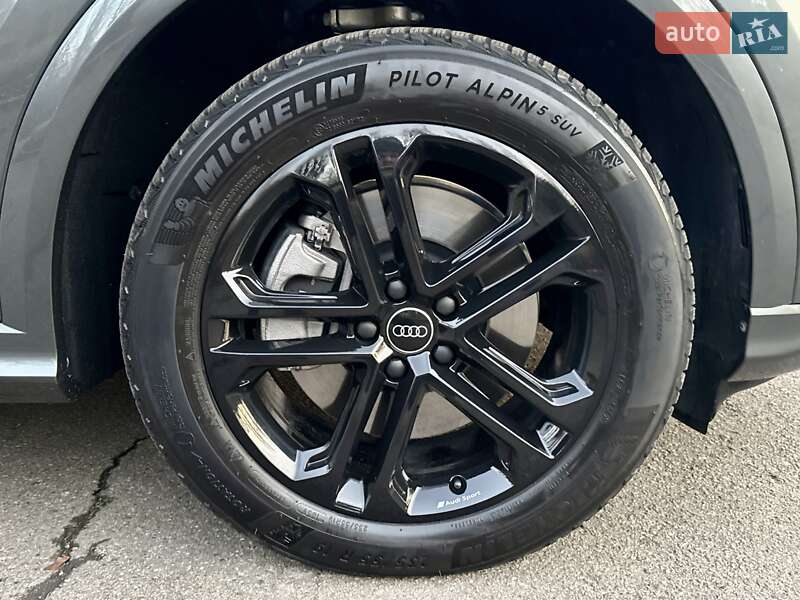 Внедорожник / Кроссовер Audi Q5 2025 в Киеве