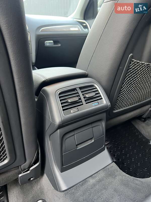 Внедорожник / Кроссовер Audi Q5 2015 в Ирпене