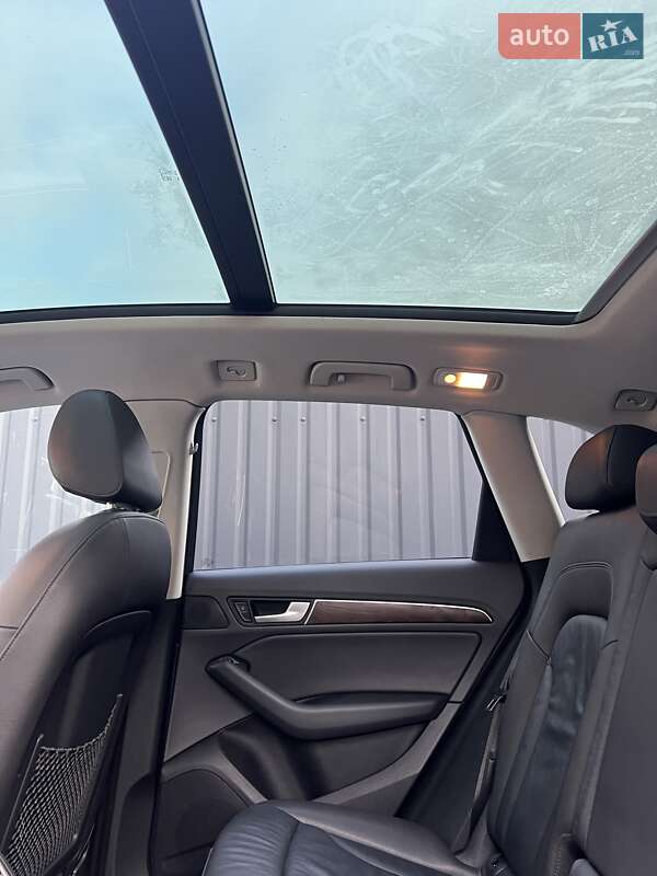 Внедорожник / Кроссовер Audi Q5 2015 в Ирпене