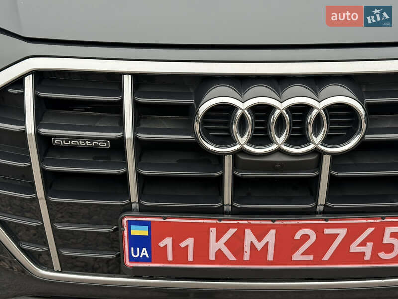 Внедорожник / Кроссовер Audi Q5 2023 в Киеве