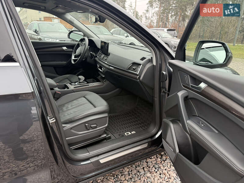Внедорожник / Кроссовер Audi Q5 2023 в Киеве
