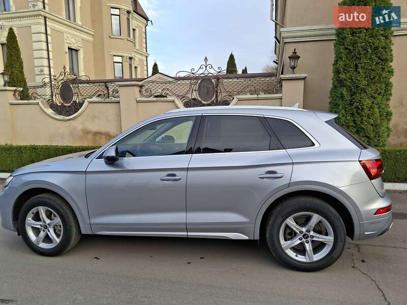 Внедорожник / Кроссовер Audi Q5 2020 в Киеве фото 5 Внедорожник / Кроссовер Audi Q5 2020 в Киеве