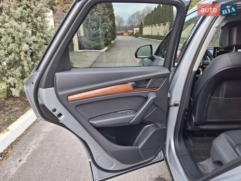 Внедорожник / Кроссовер Audi Q5 2020 в Киеве фото 16 Внедорожник / Кроссовер Audi Q5 2020 в Киеве