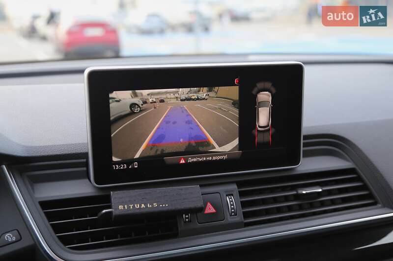 Внедорожник / Кроссовер Audi Q5 2020 в Киеве