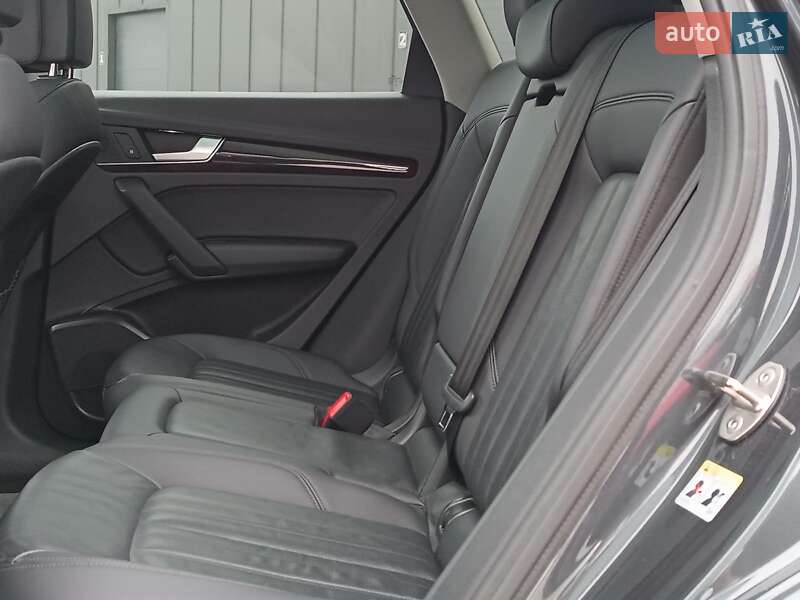 Внедорожник / Кроссовер Audi Q5 2018 в Львове